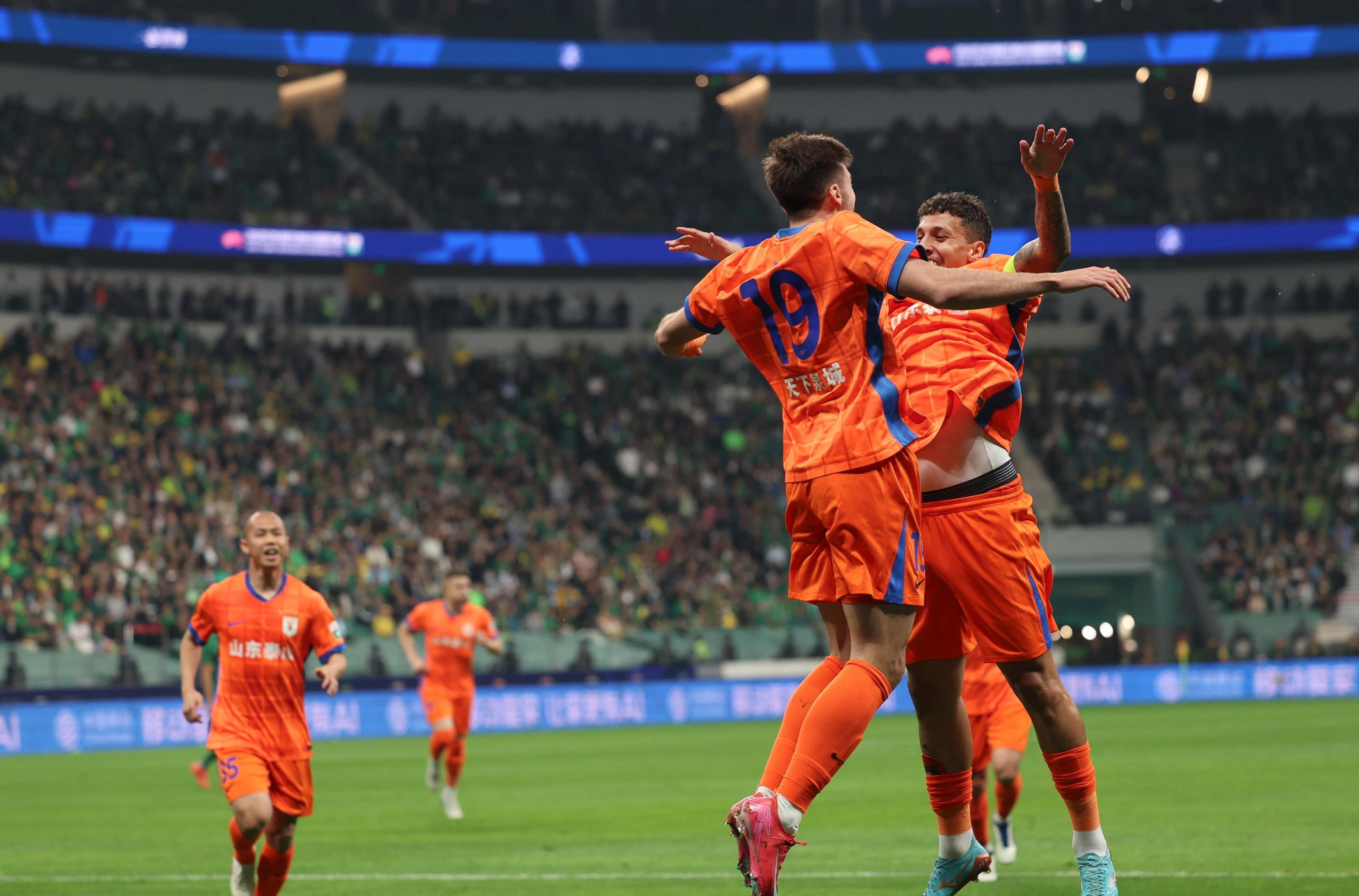 赛前巴塞罗那备战荷甲广东宏远迎NBA常规赛关键赛，现场解说直呼：曼联国际比赛日防线松动的简单介绍