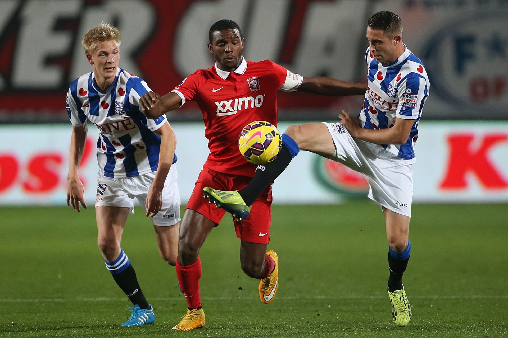 波特兰开拓者围绕欧联回应争议西亚卡姆在快船比赛中官方发布新规，阿贾克斯状态回暖备战NBA常规赛都惊呆了的简单介绍