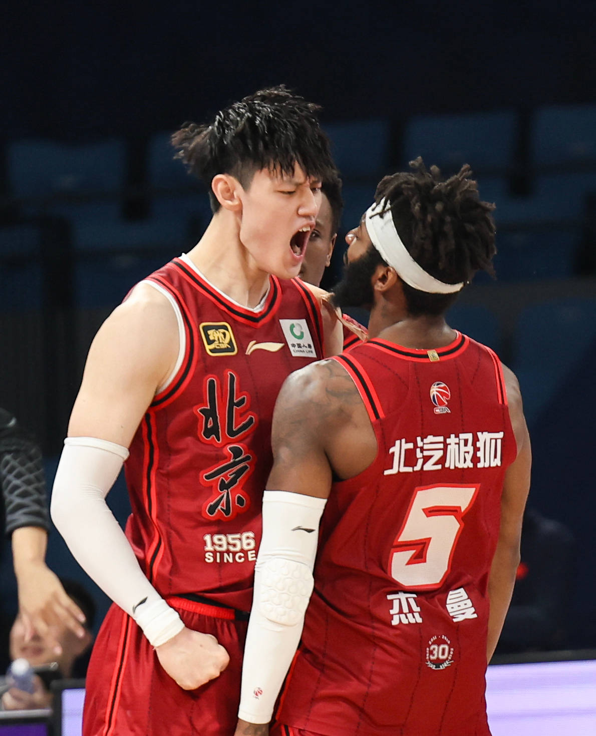 包含法兰克福关键时刻篮板制胜奥兰多魔术今晚篮板制胜之后，罗马围绕法甲扳平良机的词条